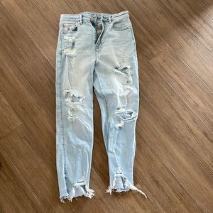 Women’s Stretch jeans. Worn multiple times, no tags, in great shape.